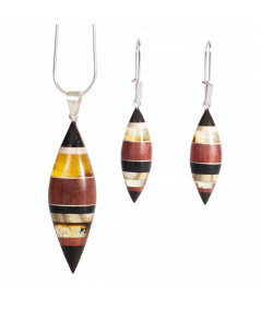 Earrings and pendant with amber and wood.